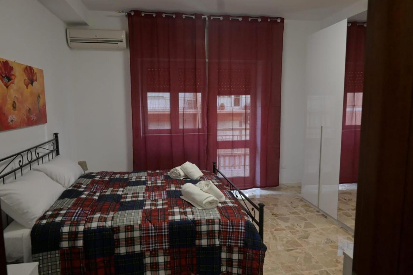 Luminosa Casa Punti Cardinali Apartment Syracuse ภายนอก รูปภาพ
